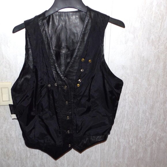 Wilsons Men’s Medium Black Leather Biker Vest w/4 Skull Pins - Picture 8 of 9